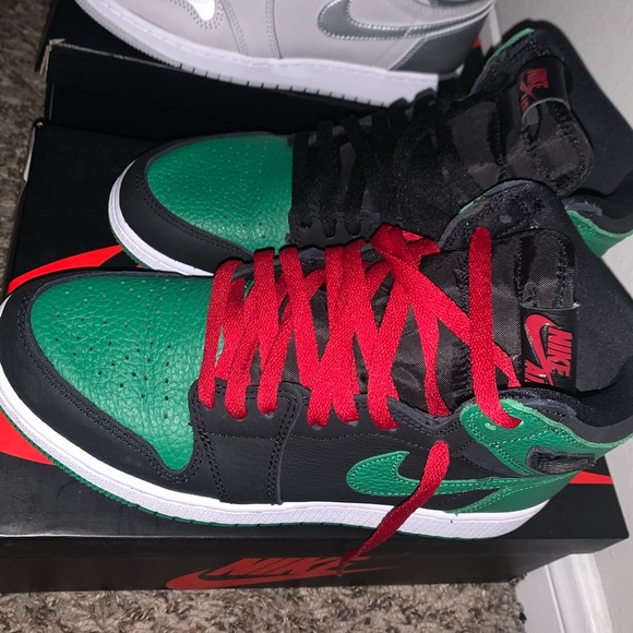 Jordan 1 Pine Green 2.0 - Picture 4 of 4